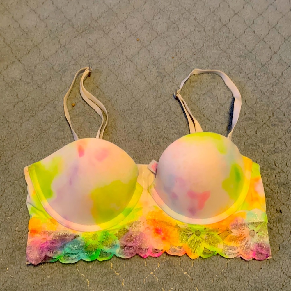 Adjustable bra, tie dye